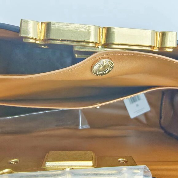 Brand new Tory Burch black handbag. - Picture 13 of 15